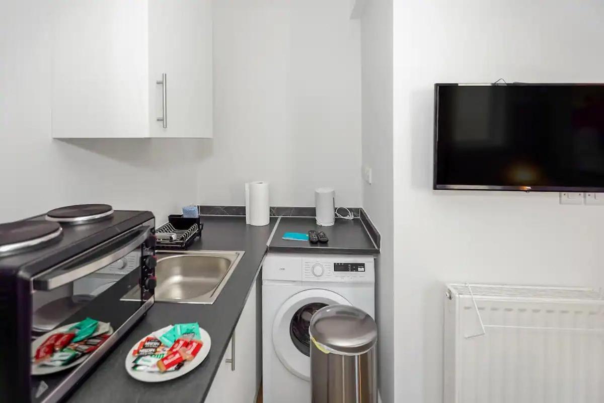 Chic Ensuite - 10% Off - 3 Min To Trains -pass The Keys *
